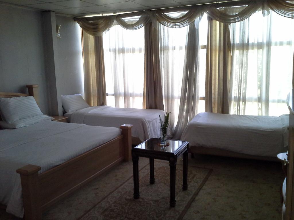 Crown Hotel Addis Ababa Room photo